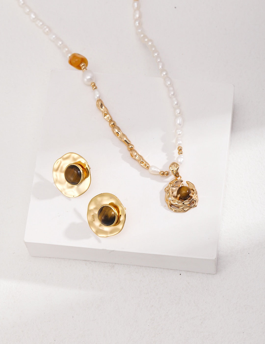 P+Tiger’s eye Necklace